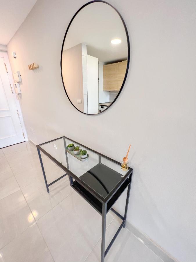 Cozy Apartment With Large Terrace Torremolinos Ngoại thất bức ảnh