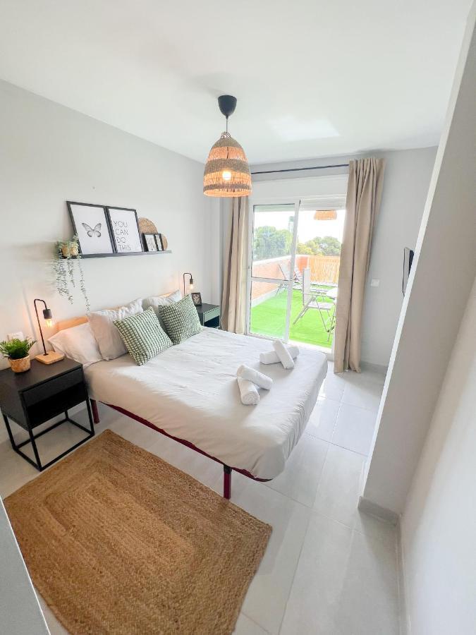 Cozy Apartment With Large Terrace Torremolinos Ngoại thất bức ảnh