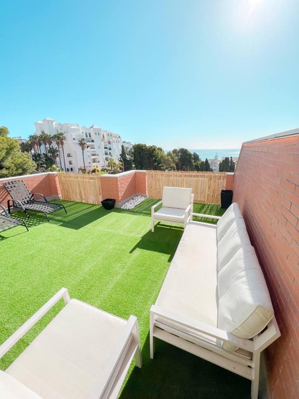 Cozy Apartment With Large Terrace Torremolinos Ngoại thất bức ảnh