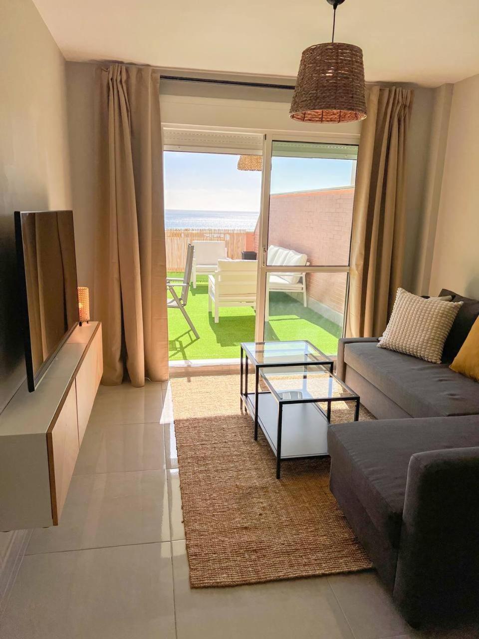 Cozy Apartment With Large Terrace Torremolinos Ngoại thất bức ảnh